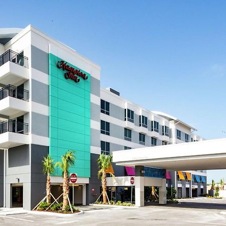 Hampton Inn Dunedin, Fl מראה חיצוני תמונה
